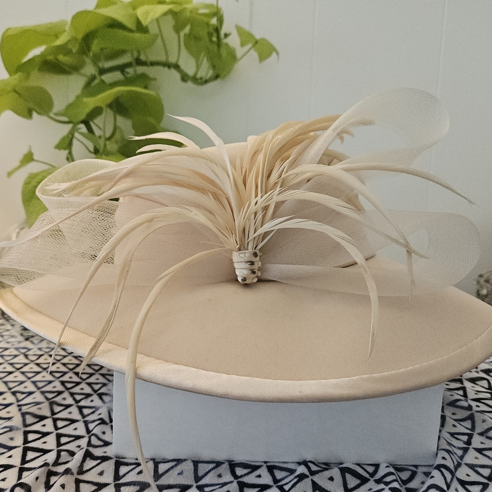 Champagne Kentucky Derby Hat